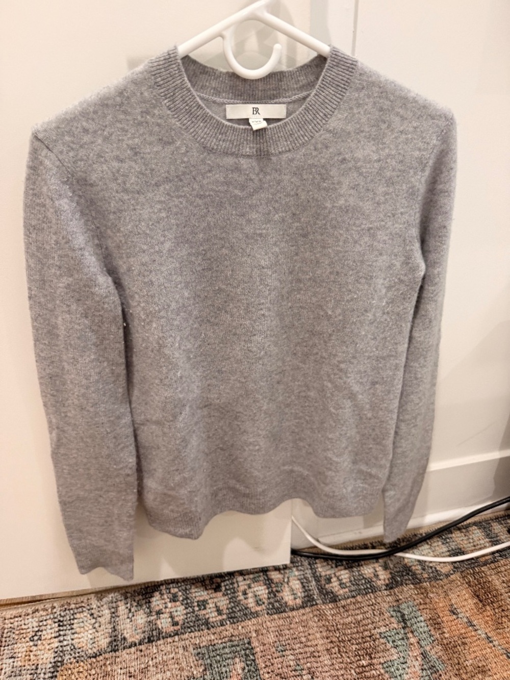 Banana Republic 100% Cashmere Gray Crewneck Sweater-XXS